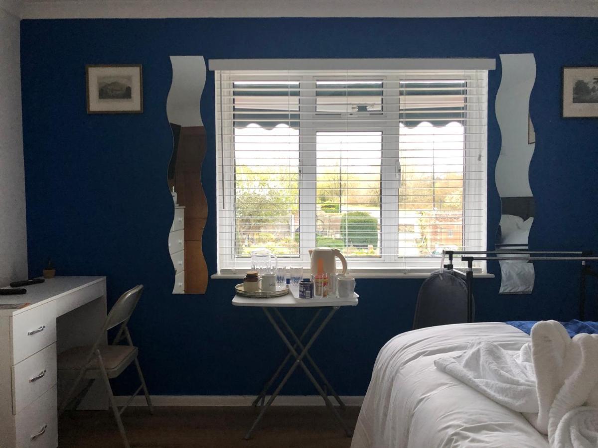 Bed and Breakfast Ponders End Newport  Esterno foto